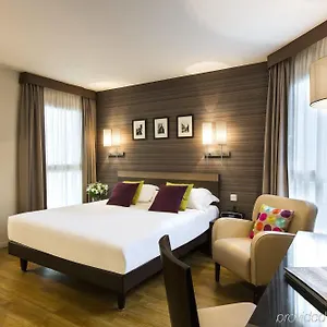 Aparthotel Citadines République, Parigi